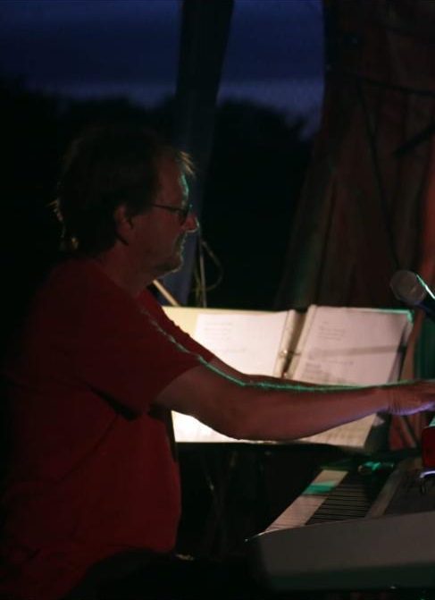Klaus Landenberger - Keyboard , Bluesharp